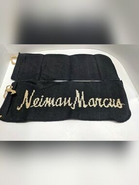 Neiman Marcus Vintage Knit Shoe Mittens Or Dust Bags NWOT